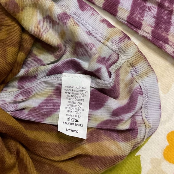 Y2K Geo Striped Tie Dye Henley Layering Top - Picture 9 of 14